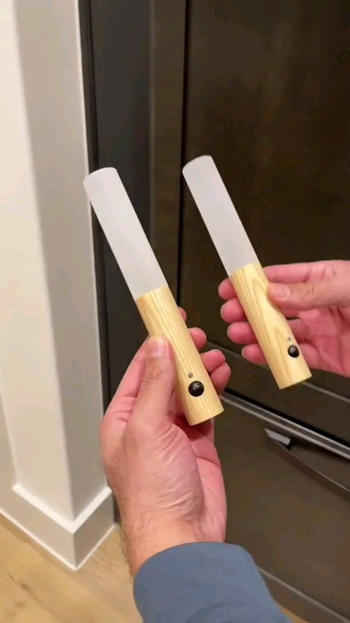 Pack of 2 Wooden Stick Light with Intelligent Magnetic Motion Sensor